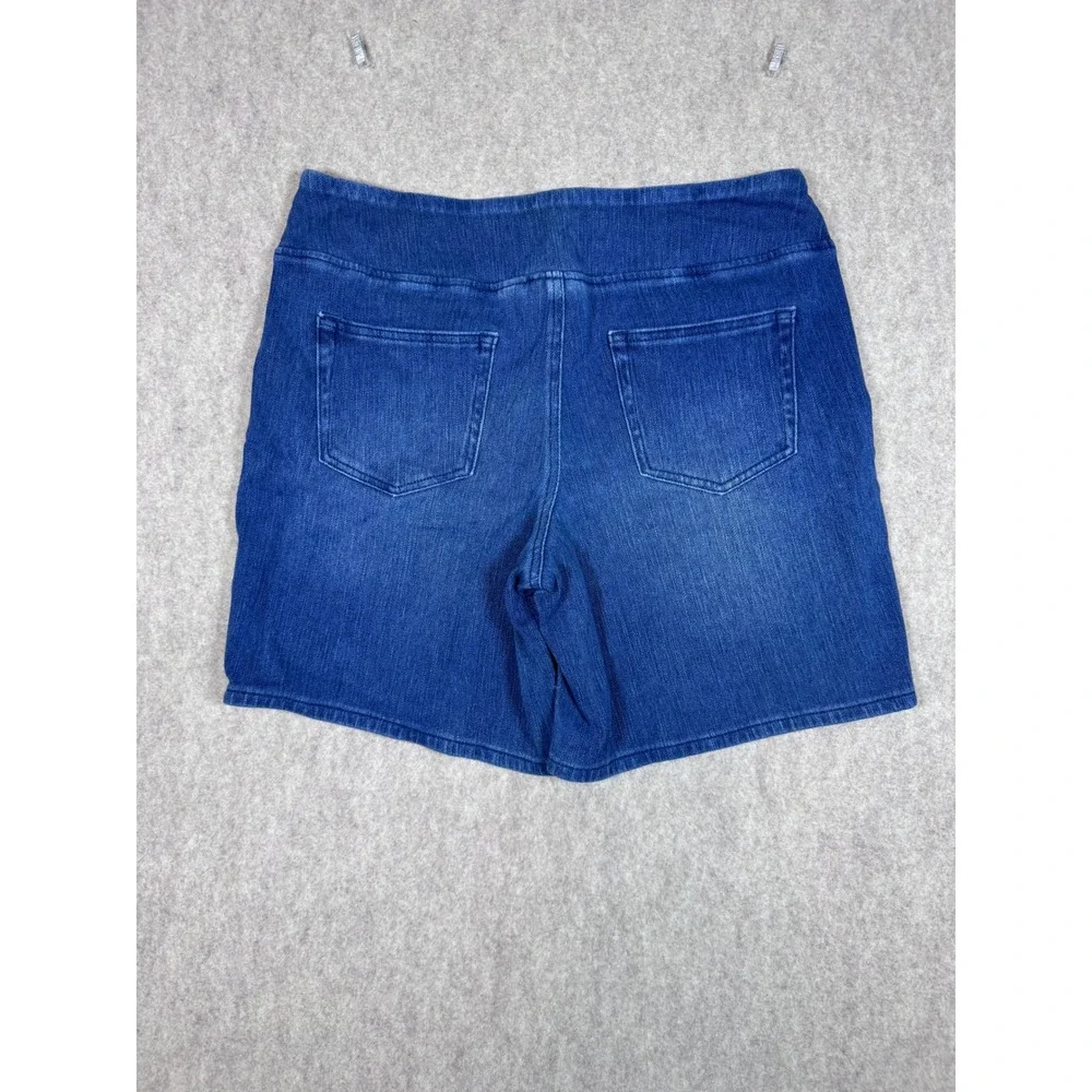 k254. Belle by Kim Gravel Womens Blue Denim Pull On Shorts Medium Wash Size 16